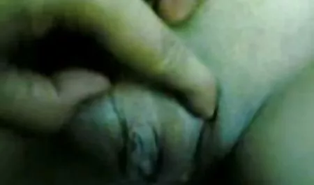Дрочит дівчина Відео порно ролики підліток на камеру